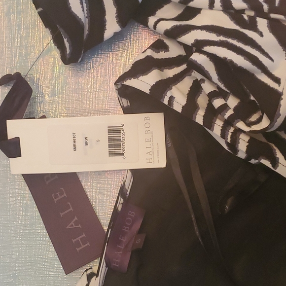 Nwt hale bob long sleeve zebra animal print wrap dress size small - Picture 6 of 7